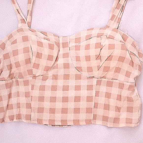 Rabbit Rose Top - Picture 2 of 2